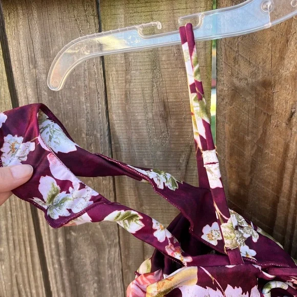 Buckle P2F burgundy floral cold shoulder bikini top - Picture 7 of 13